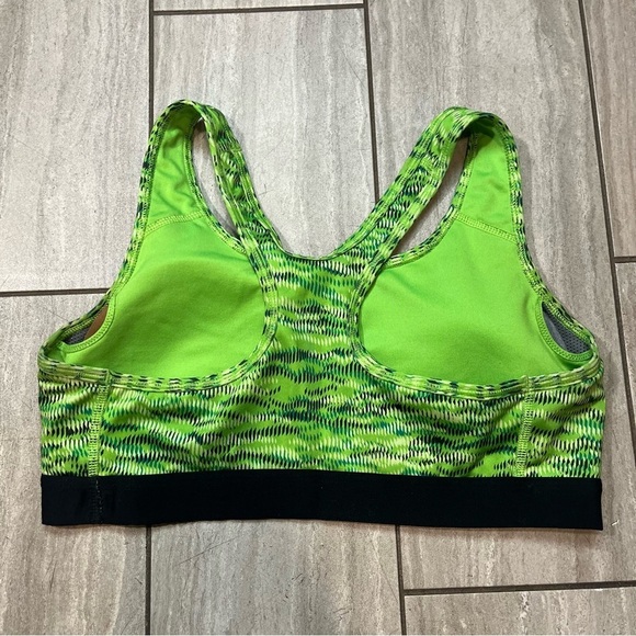 Nike Pro Womens Green Racerback Sports Bra Size Medium - Picture 3 of 5